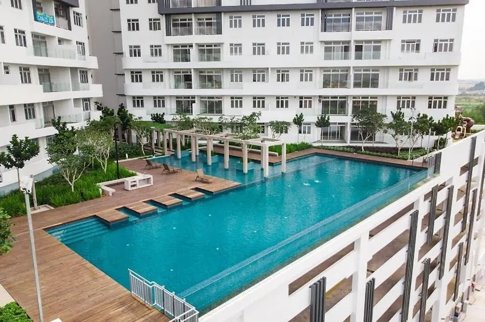 Apartment Centra Residence Holiday Family Jchome By Mwm Johor Bahru